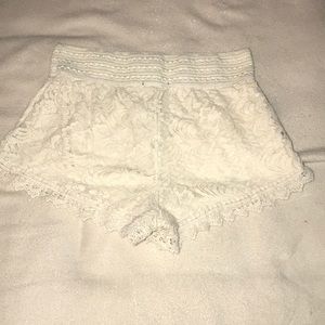 Ambiance cream/offwhite lace shorts size medium